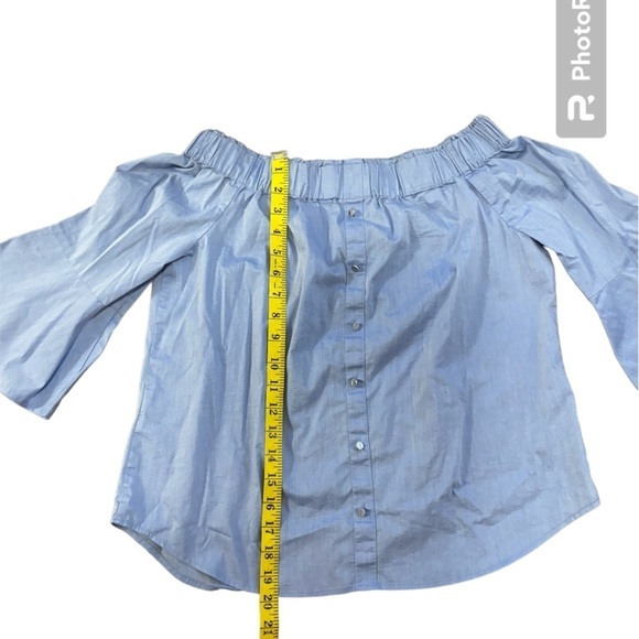New York & Company Chambray off shoulder top. New without tags. Size Small. - Picture 5 of 7